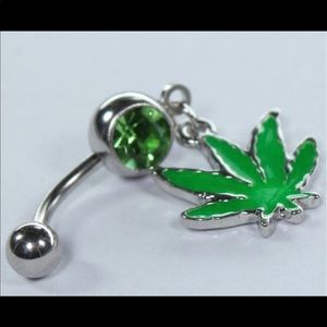 NWOT - Leaf belly ring